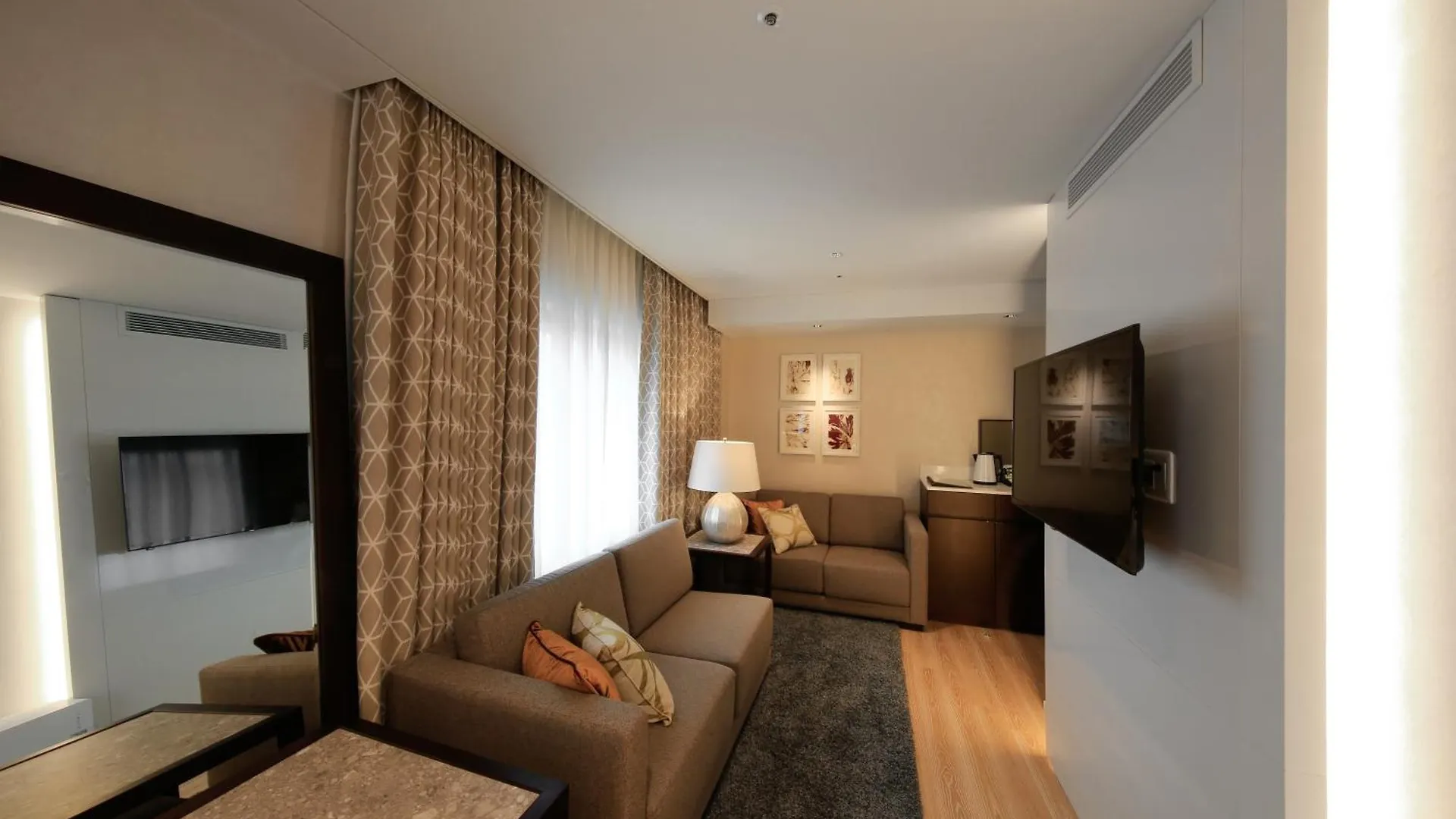 Solaria Nishitetsu Hotel Seoul Myeongdong