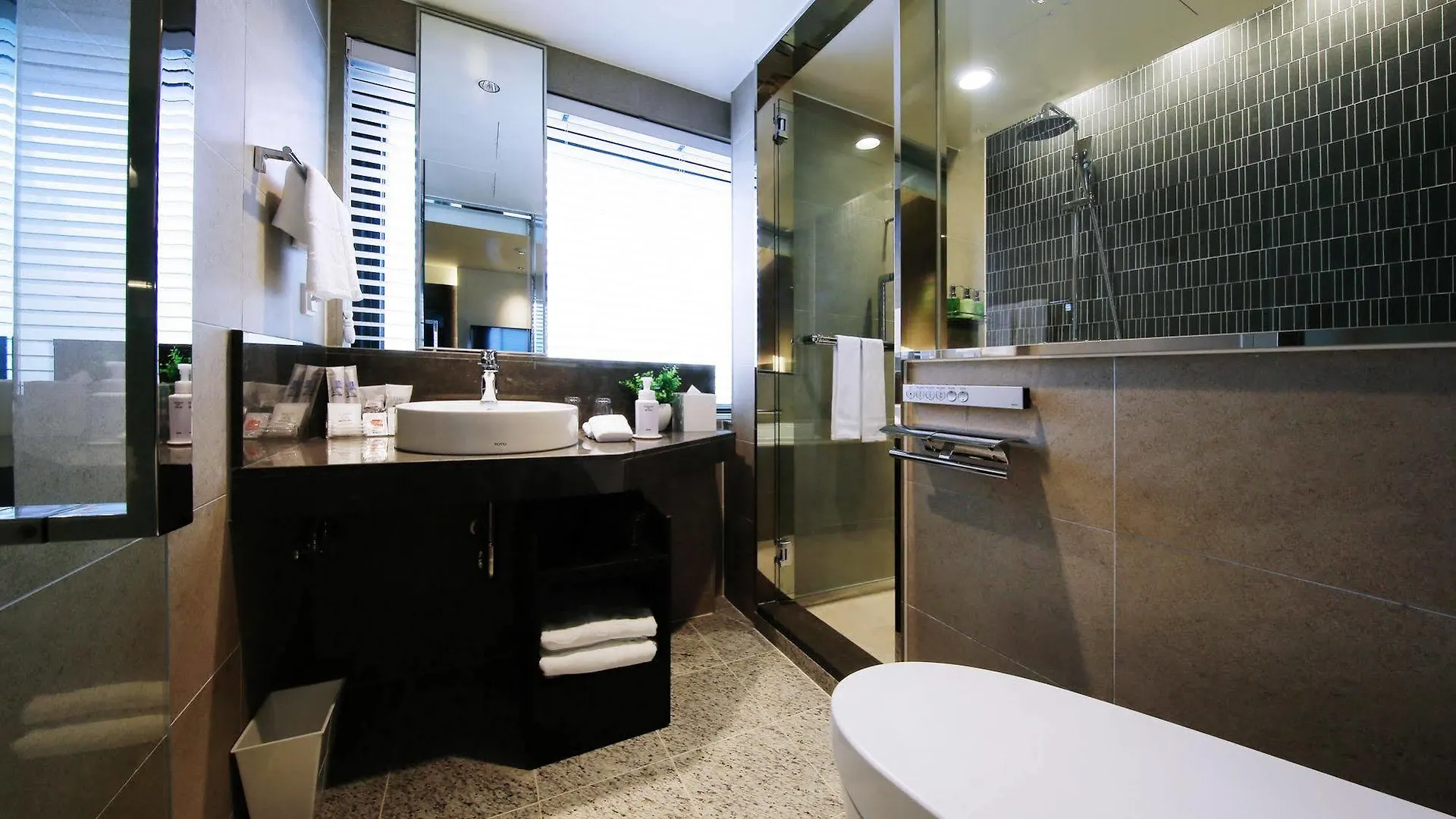 Solaria Nishitetsu Hotel Seoul Myeongdong - Renovated In 2025